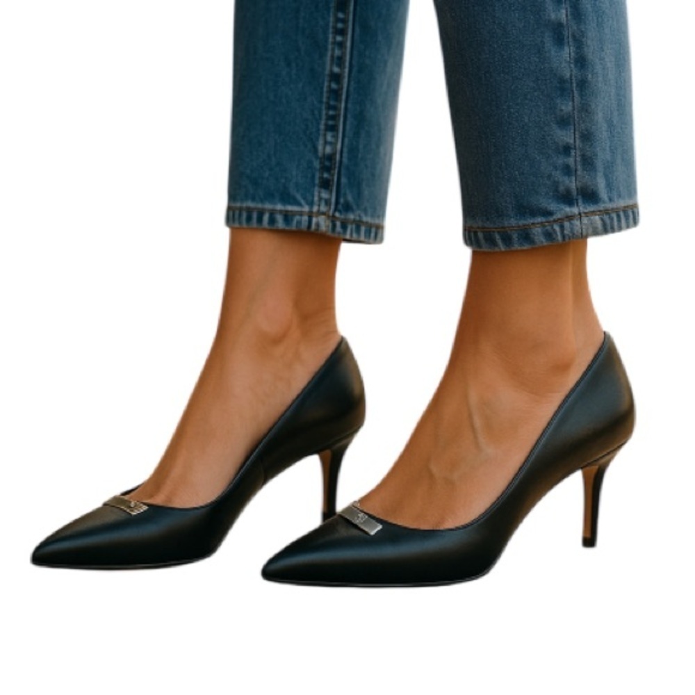 DKNY Pointed Toe Smooth Genuine Leather Heels Pumps Silver Logo Size 8.5